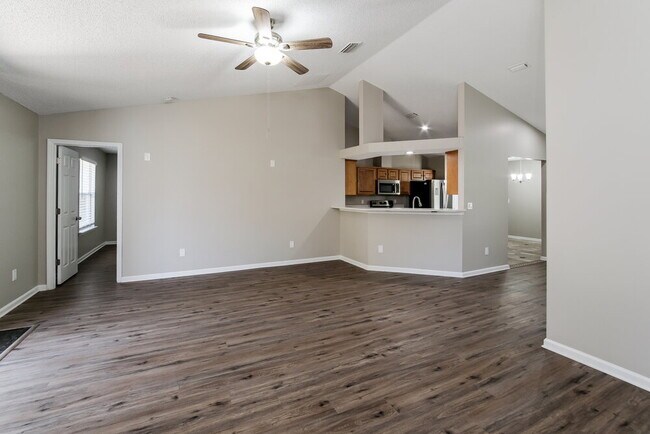 Building Photo - 3479 Shelley Dr