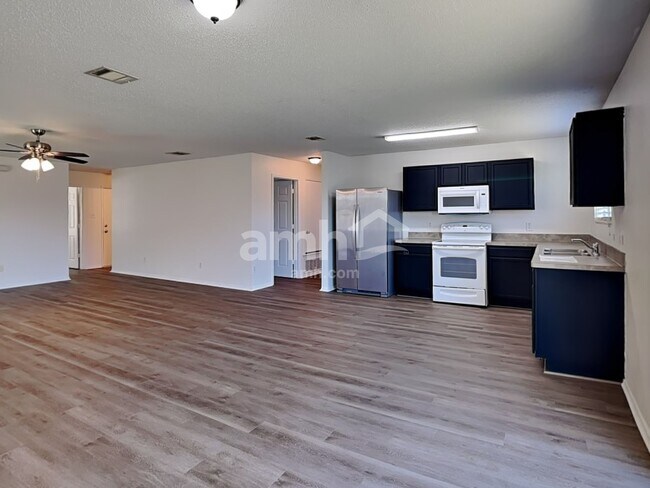 Building Photo - 815 Dove Meadows Dr