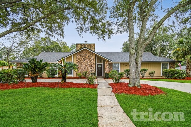 Building Photo - 11714 Edgemere Dr