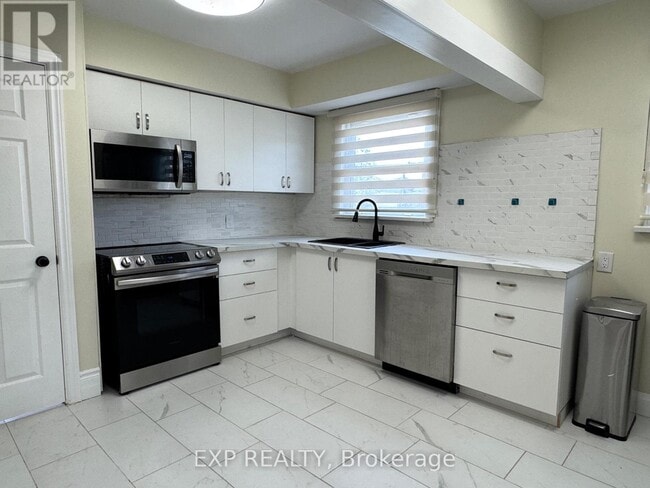 Building Photo - 13 McPhail Crescent