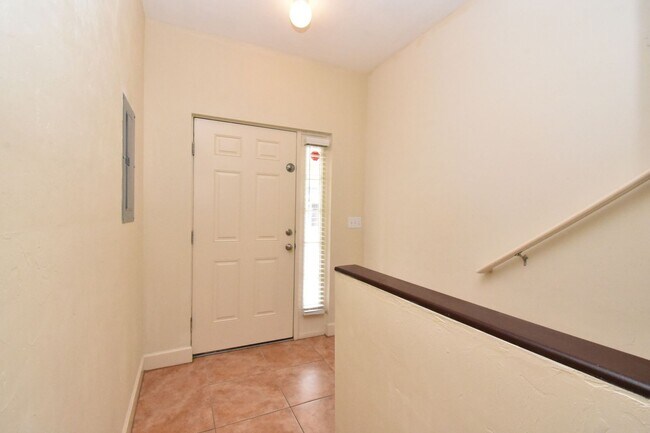 Foto del edificio - 2933 SW 35th Pl