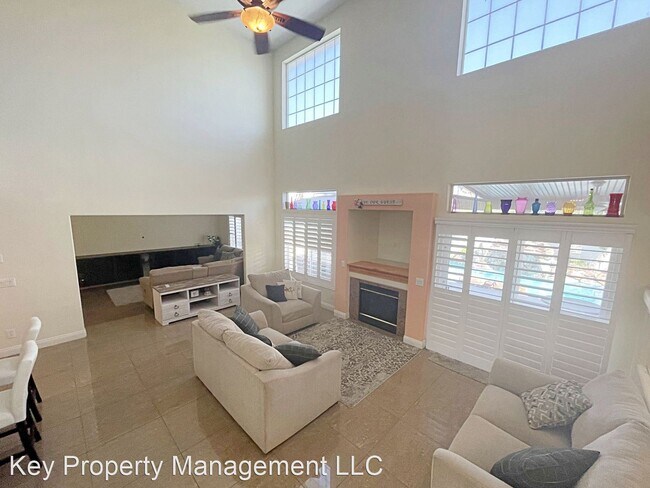 Foto del edificio - 4 br, 3 bath House - 9116 Diamond Lake Ave