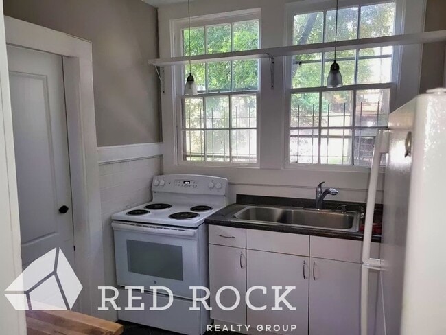 Building Photo - Charming 2 BR for Rent = Birmingham, AL