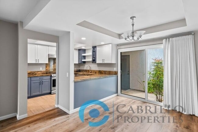 Building Photo - 4024 Crystal Dawn Ln