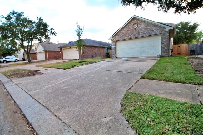 Foto del edificio - 6803 Highwind Bend Ln