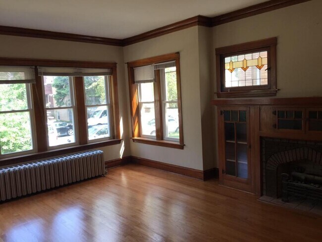 Building Photo - 2 bedroom in Chicago IL 60641