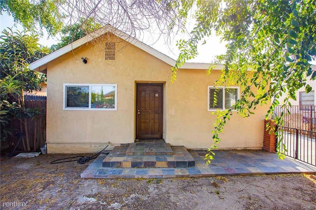 3 br, 2 bath Duplex 20426 Raymond Ave Townhome Rentals in Torrance