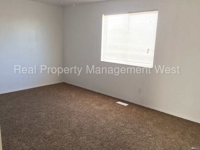Foto del edificio - 5538 W Sunbury Pl