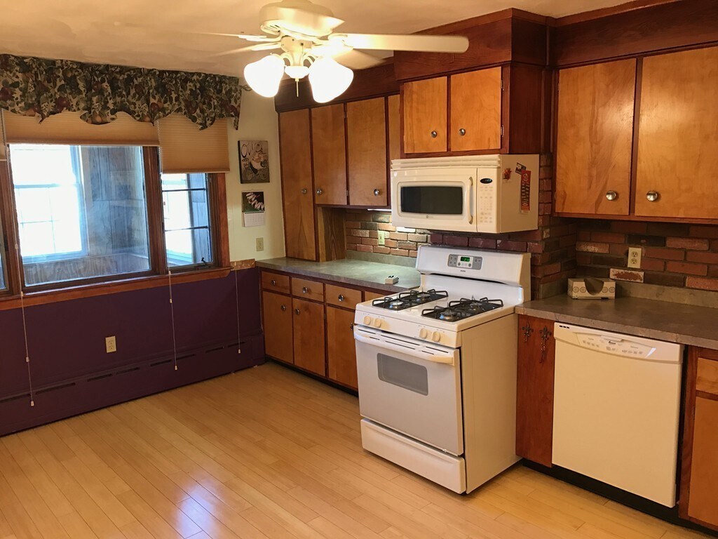 Foto principal - 168 Chelsea St