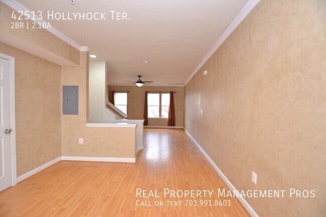 Building Photo - 42513 Hollyhock Terrace