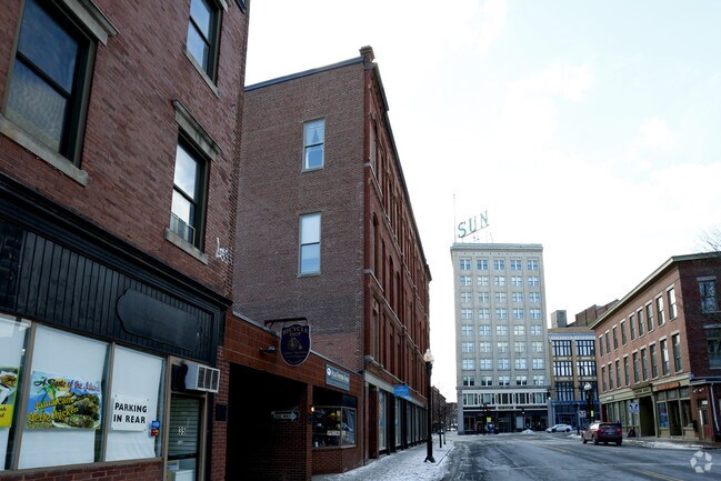 Building Photo - Fairburn Building