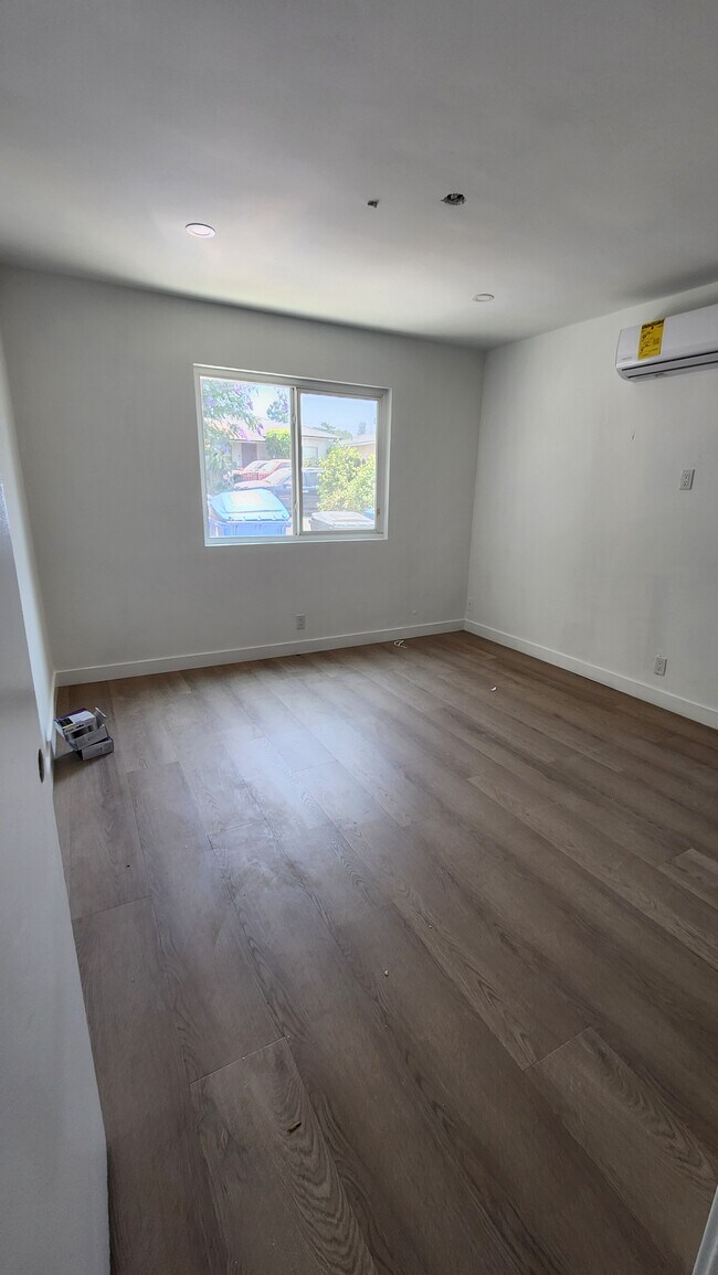 Foto del edificio - 10357 Scoville Ave