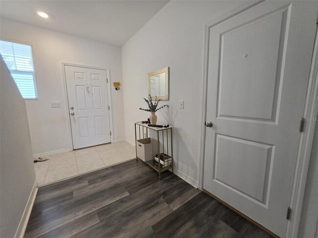 Building Photo - 469 Madison Dr