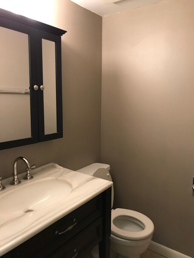 Half bathroom recently remodeled - 420 Tanglewood Ct