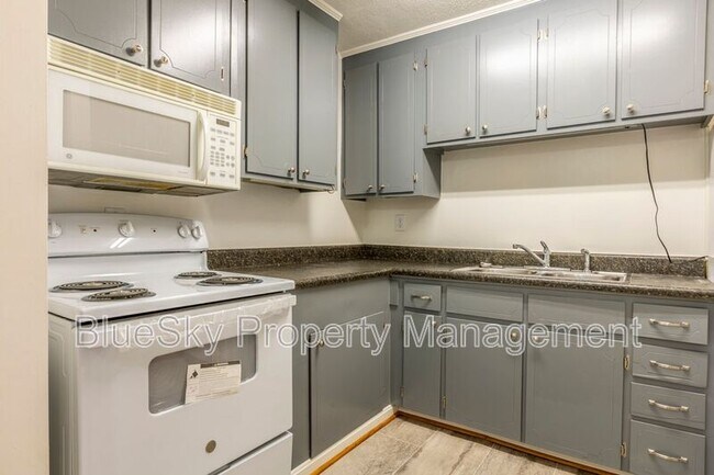 Foto del edificio - 223 Stribling Ave