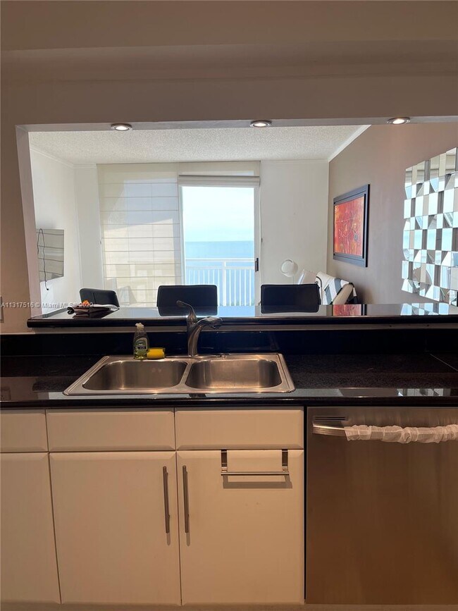 Foto del edificio - 2475  Brickell Ave  1609 Miami Fl 33129