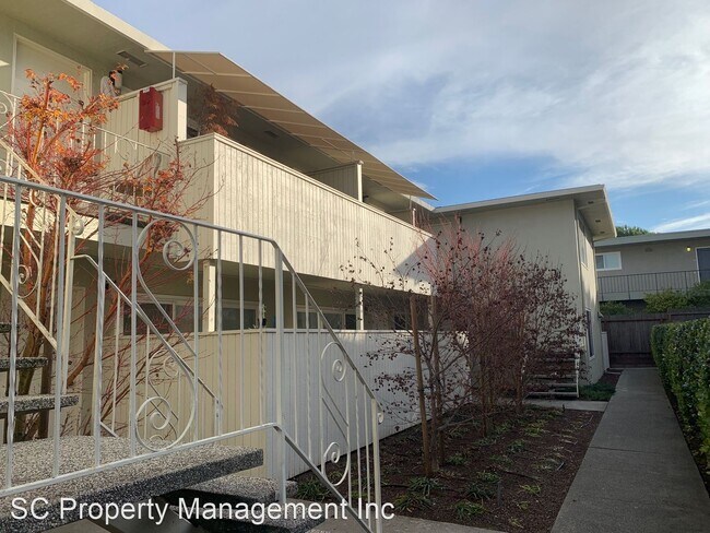 Building Photo - 1307 Palos Verdes Dr
