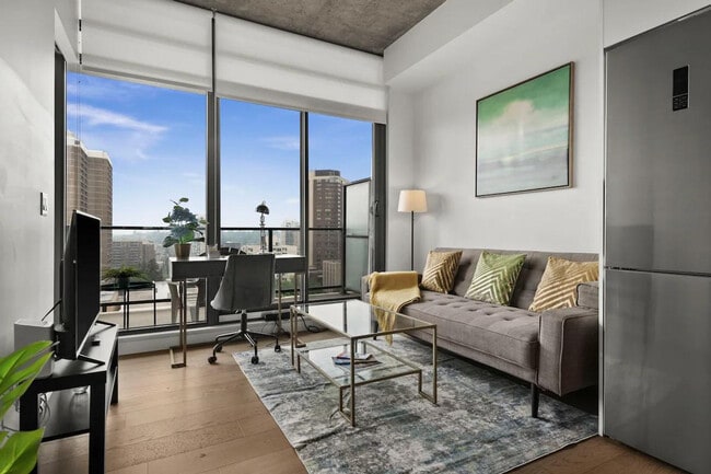 Building Photo - 620-610 10 Ave SW