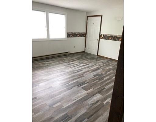 Foto del edificio - 128 State Rd