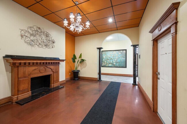 Foto del edificio - 657 E 79th St
