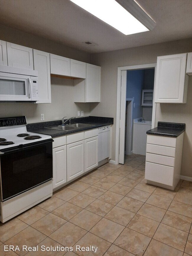 Building Photo - 3 br, 2 bath House - 317 Bigelow St.
