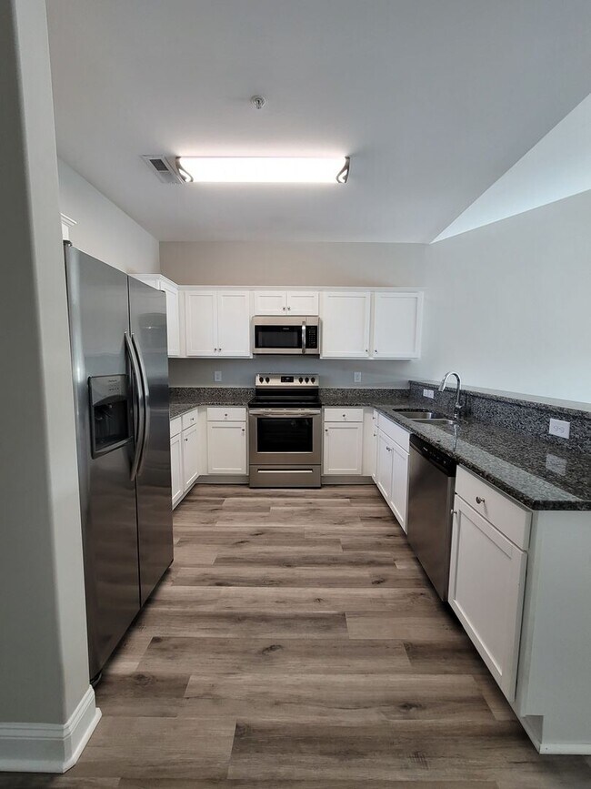 Foto del edificio - Kiskadee Parke at Wild Wing - Long Term Rental