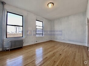 Building Photo - 12 Pinehurst Ave