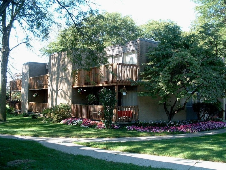 River Drive Apartments Rentals Ypsilanti, MI