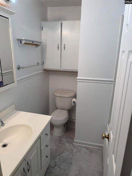 Foto del edificio - 9414 Puritan Rd