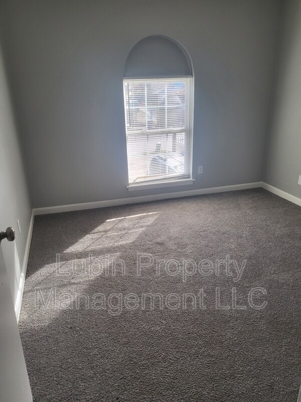 Foto del edificio - 3759 Maple Leaf Cove