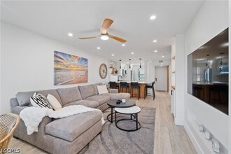 Building Photo - 1624 Pine Valley Dr