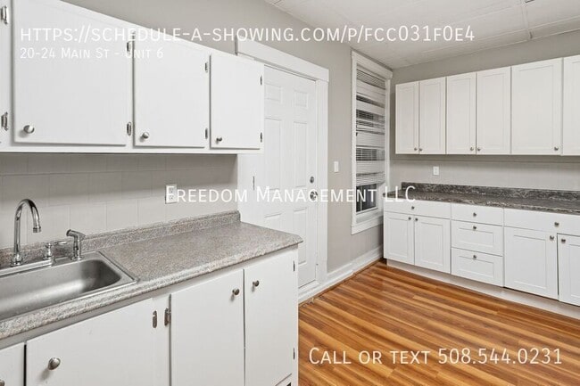 Building Photo - 20-24-24 Main St