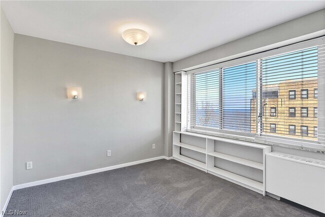 Foto del edificio - 12520 Edgewater Dr