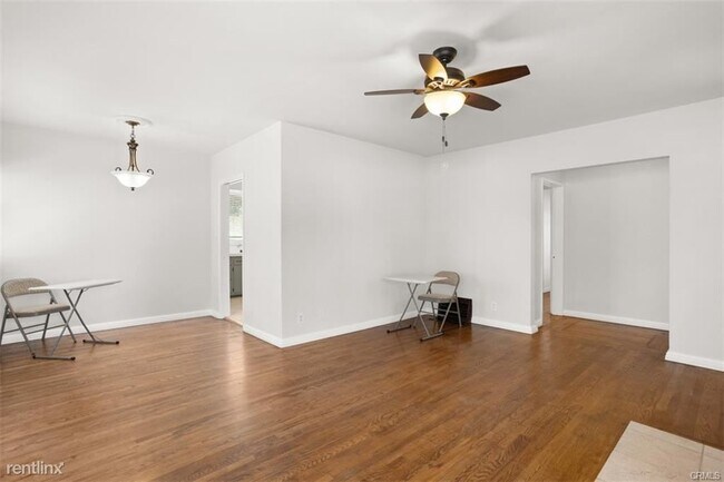 Building Photo - 2 br, 1 bath House - 3212 Montrose Ave
