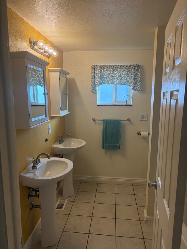 Foto del edificio - 3747 S Lee Maur St