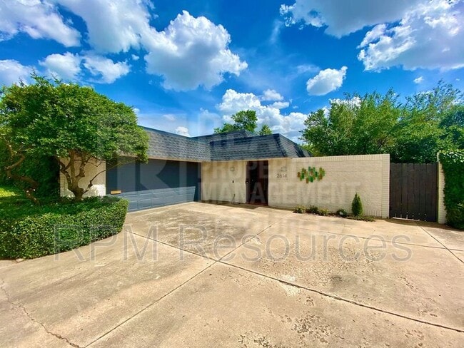 Building Photo - 2614 NW 62nd St