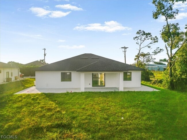 Foto del edificio - 541 Chalet Ave S