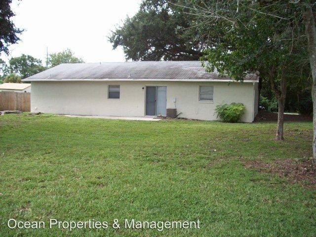 Building Photo - 3 br, 2 bath House - 1625 Victory Palm Dr