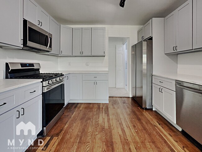 Foto del edificio - 2330 34th Ave N