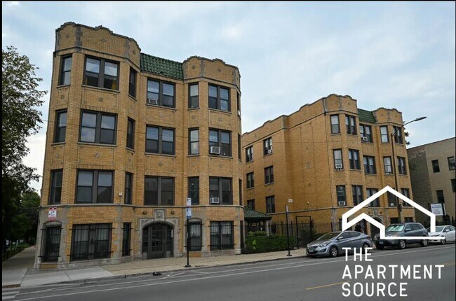 Foto del edificio - 1534 N Kedzie Ave
