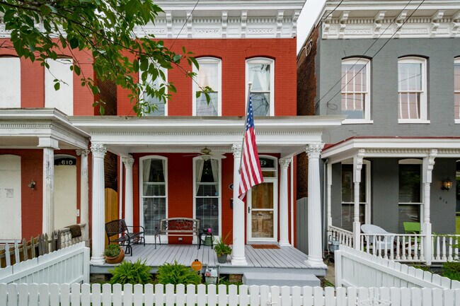 Building Photo - Historic Jackson Ward Row House