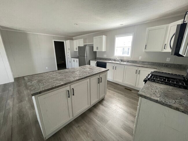 Foto del edificio - 69 Ashley Cir