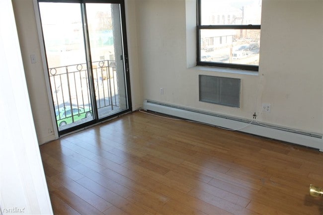 Building Photo - 2 br, 1 bath Apartment - 1021 Decatur St
