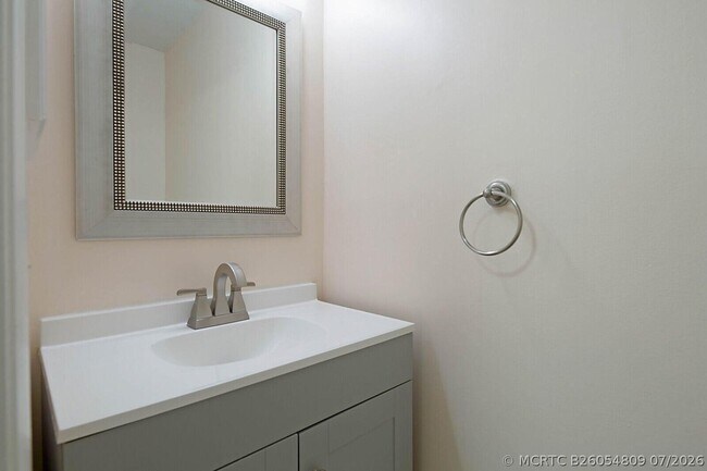 Foto del edificio - 6384 Boca Cir