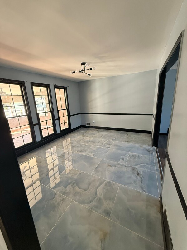 Foto del edificio - 785 Turner Dr