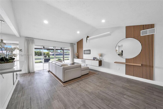 Foto del edificio - 11974 SW 110th St Cir S