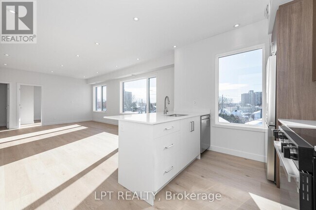 Photo du bâtiment - 319 Shakespeare St