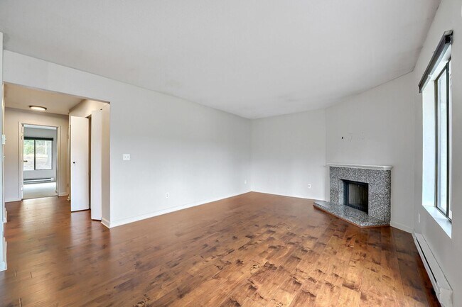 Foto del edificio - 10424 NE 32nd Pl