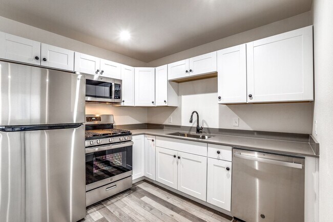 Building Photo - 3913 Rawlins St