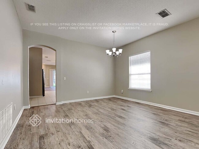 Building Photo - 3813 Westridge Dr